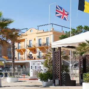 Holiday Beach Hotel